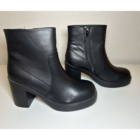 MIA McKenna Black Chunky Block Heel Platform Black Booties SIZE 7.5 Flaw *NIB* - Picture 5 of 8